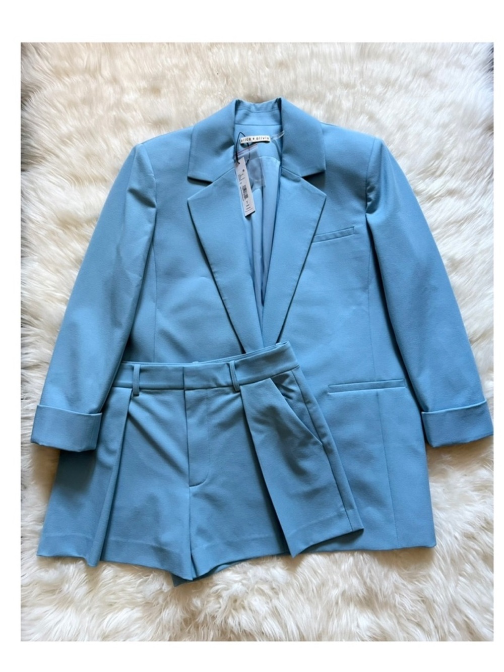New! ALICE & OLIVIA Strong Shoulder Crepe Single Button Blazer & Tailored Shorts